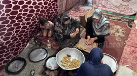Gaza Strip: Displaced women in Gaza keep Eid spirit alive with 'kaak'