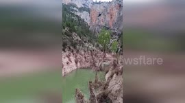Spain: Rescue Team Airlifts Three Hikers Stuck In Montanejos Canyon