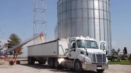 US: Concerned US farmers hope for continued cooperation with China amid tariff challenges