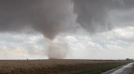 US: Large Dusty Tornado Touches Down in Sudan, Northwest Texas