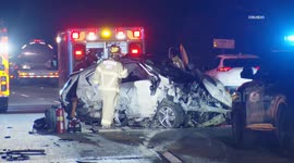 US, Los Angeles: Ventura Wrong Way Crash on 101 Freeway Sends 5 to Hospital