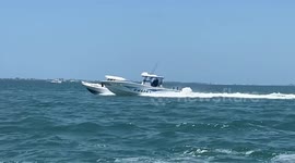 US: Sarasota Police Officer Leaps Onto Unmanned Boat To Halt High Speed Spin