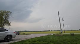 Hyperlapse Video of the tornado warned storm in fayette county Illinois 04/30/25 7:08pm