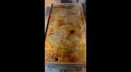 Man restores his griddle to its original shine with simple cleaning steps