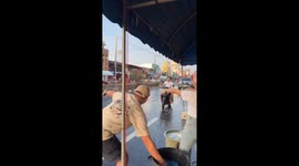 Thai group offers unusual bathroom service during Songkran celebration