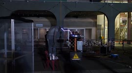 Une incroyable manifestation : un festival de chasseurs d'orages, espace Albert Camus, proche de la ville de Lyon, à Bron. Les 26 et 27 avril 2025.