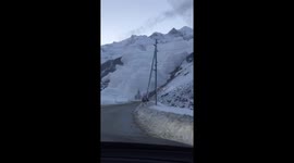Swiss Drivers Scramble to Avoid Avalanche