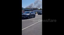UK: Dewsbury Scrapyard Fire Prompts Smoke Warning 2