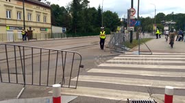 Pope leaved Poland thunderstorms