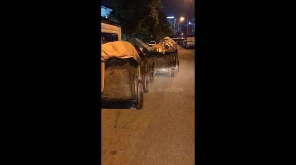Insane Street Moment! Overloaded Tricycle Hauls 7 Garbage Trucks Like a Runaway and Swaying Train on the street