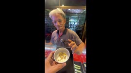 Undertaker cashes in gold teeth collected from cremated bodies in Thailand