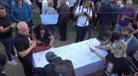 Tunisia: Tunisians hold solidarity rally demanding detained lawyer's release