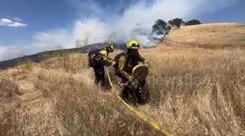 US: Vegetation Fire Burns 25 Acres Near I80 In Vacaville Firefighters Respond Quickly