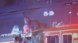 US, Los Angeles: Lancaster Male Jumps On Sheriff SEB And Fire Truck on Way To Incident