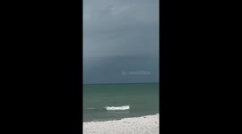 US: Intense Lightning Strikes Off Coastline in Southern Florida