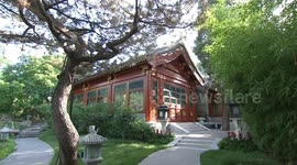 China: China's top diplomat meets Japanese trade association president