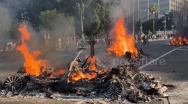 US: Protesters clash with police in Los Angeles as Trump administration continues immigration raids (2)