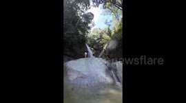 Colombia: Man slipped over a rock