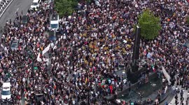 US: Drone captures continuing anti-ICE protests at NYC Federal Plaza