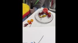 Delectable mini strawberries win the internet due to being TOO CUTE!