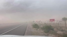 US: Dust Storm Blankets Highway in West Texas