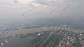 Paratroopers fly over DC for army's 250th anniversary celebrations