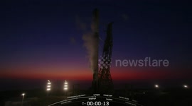 US: SpaceX Falcon 9 Soars with Starlink Satellites in Stunning Night Launch