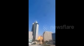 Israel: Moment an Iranian missile strikies Haifa