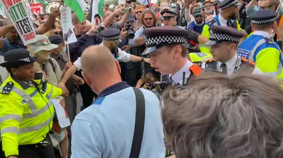Chaotic scenes in Trafalgar Square as Palestine Action supporters stage a protest against government plans to proscribe the activist group