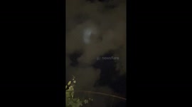 This video was captured on May 9, 2025, around 21:45 in Shkodra, Albania. A strange light appeared in the night sky, grew rapidly in brightness, split into two parts, and vanished at high speed. Moments later, it reappeared in the same place and vanished