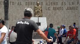 Mexico: Thousands of migrants stranded at Mexican border, worried about future