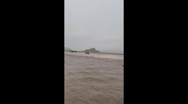 Pickup truck braves raging floods in the Philippines