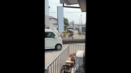 Diligent Japanese workers seen repairing road in under two hours