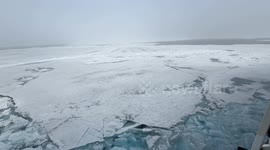 British runners get ready for North Pole Marathon by training on an Icebreaker