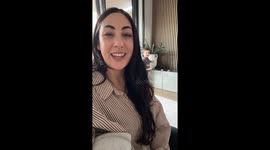 'Give mummy a kiss', toddler responds with spoon whack to head