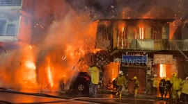 Intense fire in Port Louis causes part of wooden structure to crash onto car