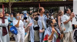 US: Pots and pans echo outside Israeli consulate in Chicago as Gaza hunger protest grows