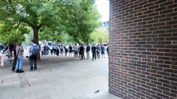 Thistle Hotel Protest: Clashes Erupt Over Migrant Housing Amidst Heavy Police Presence