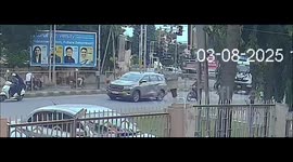 Miraculous Escape: Boy on Bicycle Pulled Under Dumper at Anand’s Town Hall Chowk, Saved in the Nick of Time