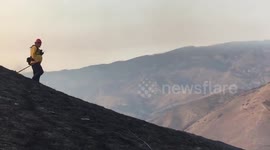 #BarFire- A BAe-146 follows the lead plane to make a phoschek drop atop Venadito Canyon near Refugio SB Wed evening https://t.co/5obswvwWl8