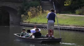 Brits flock outdoors as temperatures hit 29°C in parts of England