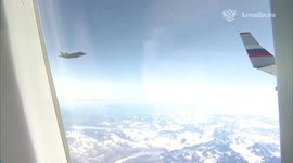 Russia: American F-22 fighters escort Putin's plane on its way from Alaska to Russia