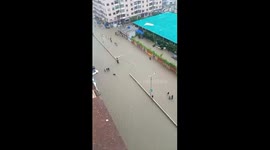 Biker plunges into manhole amid Karachi’s monsoon flooding