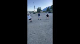 Juggling Circle to Pass the Time