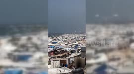 Crowds of Families Shelter on Gaza’s Shores as Homes Flattened