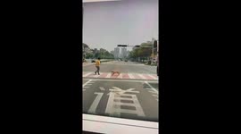 Live Cartoon At Traffic Light