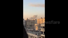 Heavy Israeli airstrikes target the Al-Zeitoun neighborhood, southeast of Gaza City