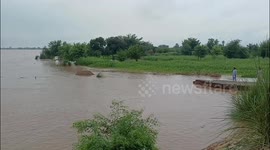 Pakistan: Sahiwal Flood Emergency: Ravi River Overflow Submerges Fields, Relief Operations Underway