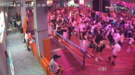Roller skaters have mass pileup on rink in China