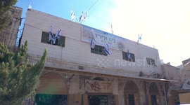 Illegal Israeli settlers seize home in Hebron, hold provocative party